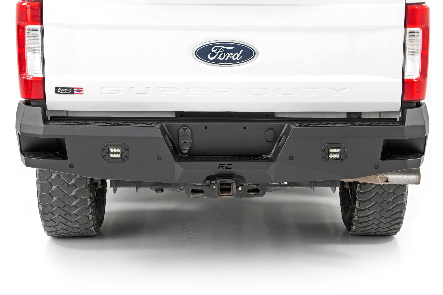 Rear Bumper Ford F-250/F-350 Super Duty 2WD/4WD (2017-2022) Rough Country