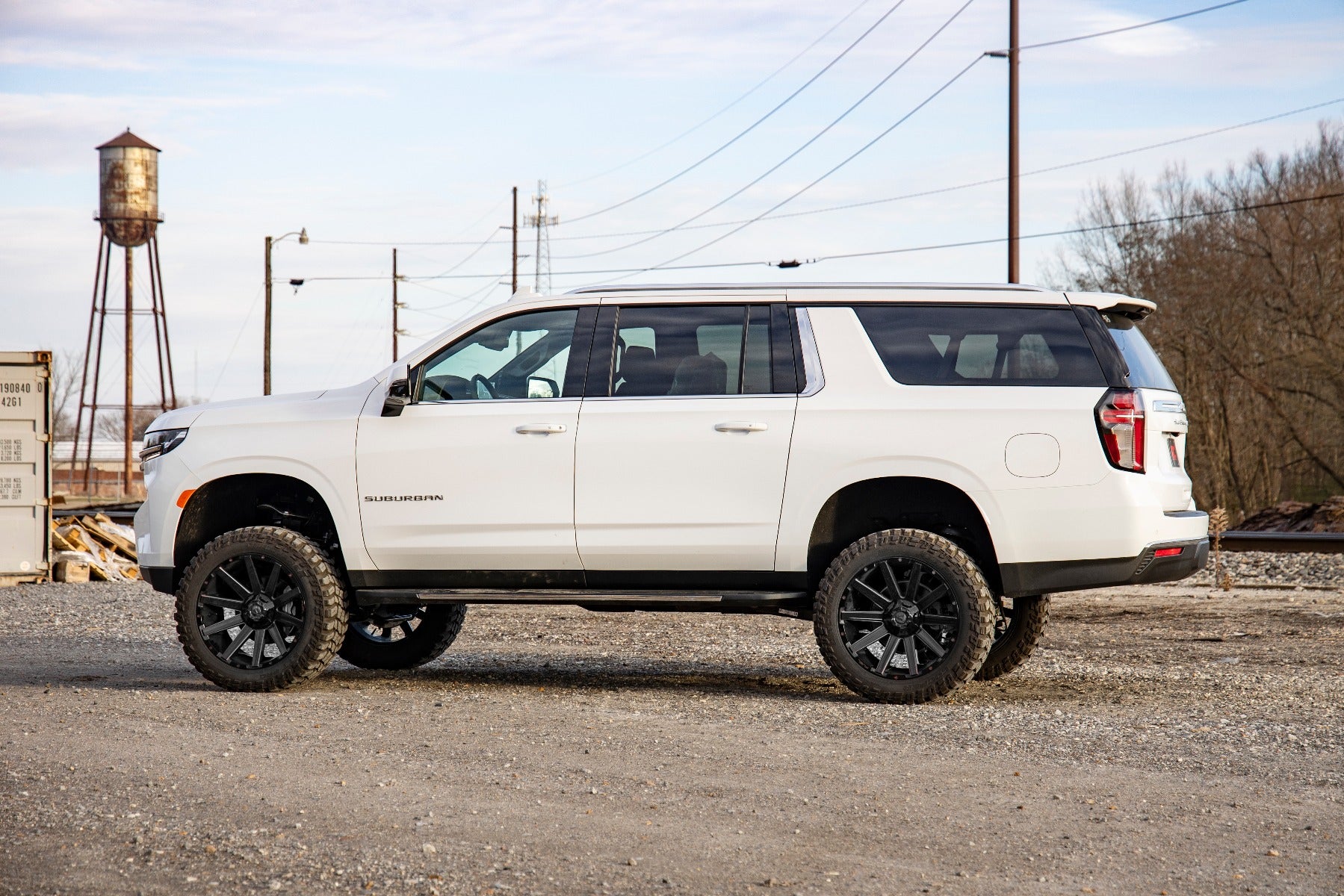 6 Inch Lift Kit M1 Struts Chevy/GMC SUV 1500 4WD (2021-2026) Rough Country