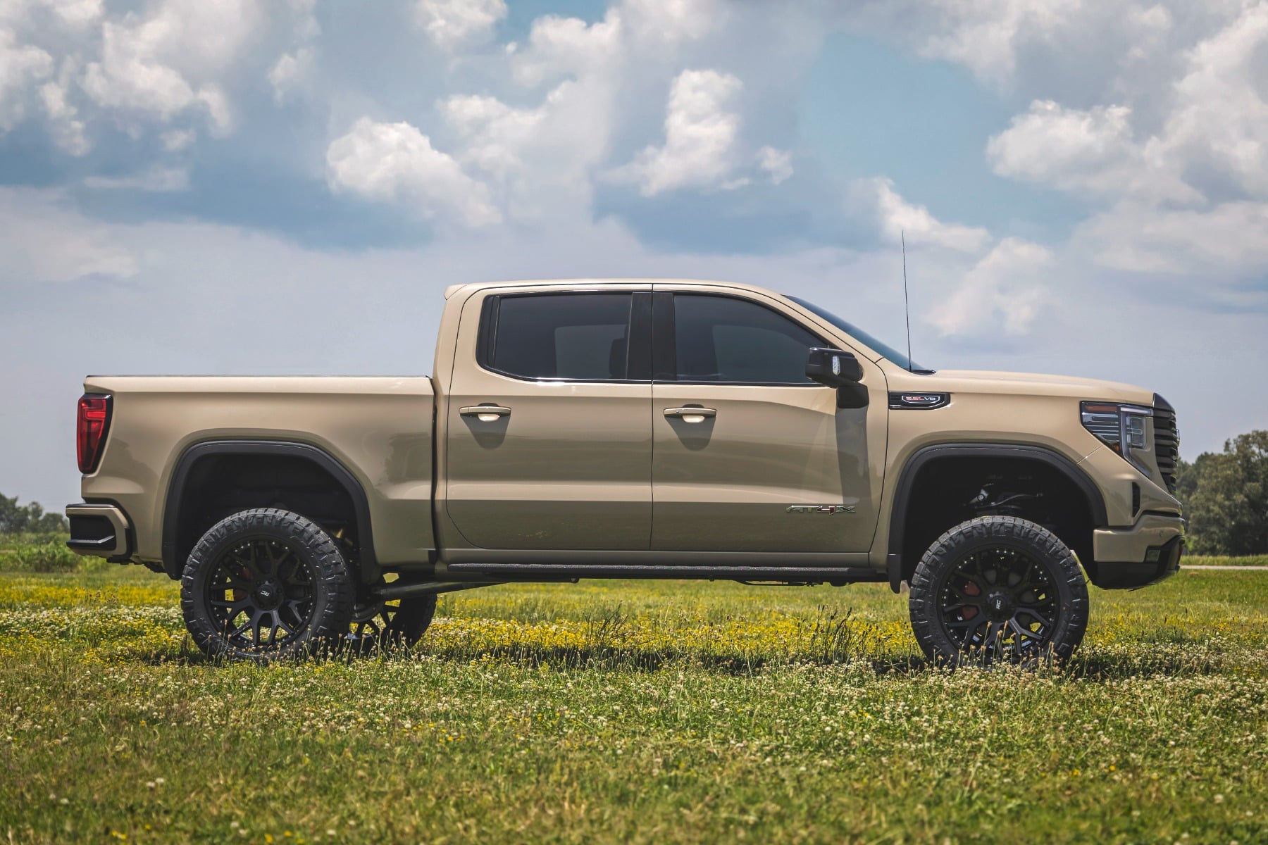 4 Inch Lift Kit AT4X GMC Sierra 1500 4WD (2022-2026) Rough Country