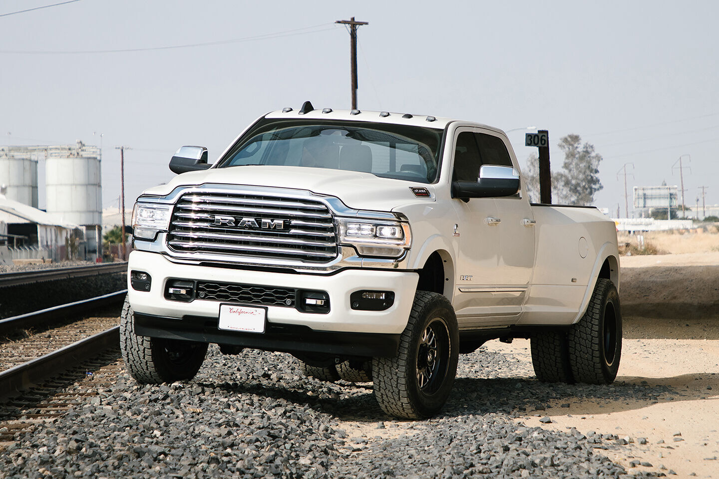 3-Inch Performance Leveling Kit With Fox Ps 2.0 Ifp Shocks For 2013-2024 Ram 3500 4WD Cognito