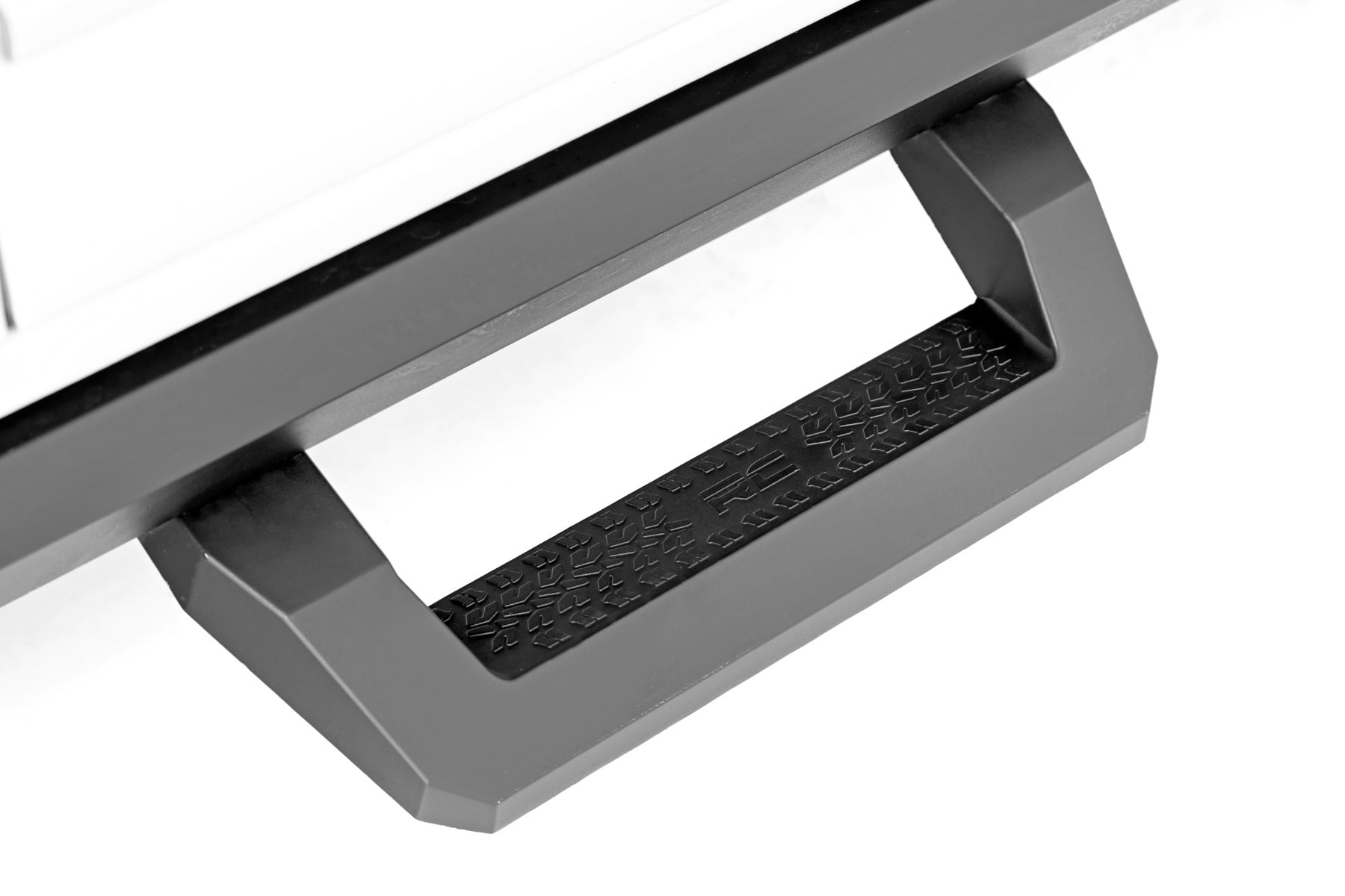 SR2 Adjustable Aluminum Steps Crew Cab 07-18 Chevy/GMC 1500/2500HD/3500HD Rough Country