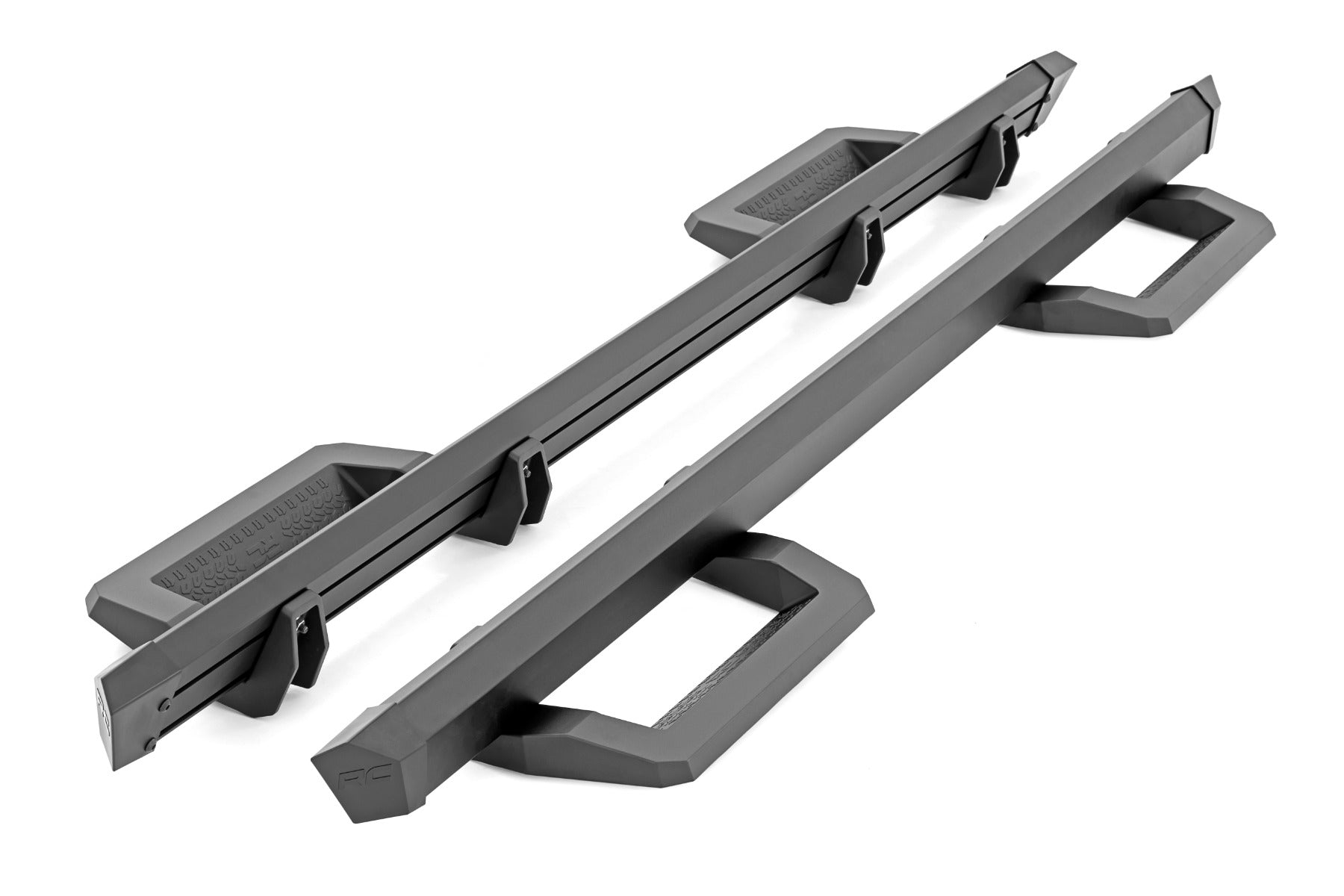SR2 Adjustable Aluminum Steps Crew Cab 19-22 Chevy/GMC 1500/2500HD Rough Country