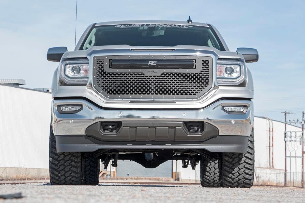 3.5 Inch Lift Kit Alu/Stamp Steel LCA N3 Strut Silverado/Sierra 1500 (14-18 & Classic) Rough Country