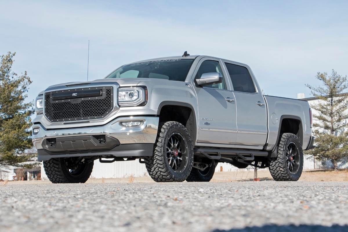 3.5 Inch Lift Kit Alu/Stamp Steel LCA N3 Strut Silverado/Sierra 1500 (14-18 & Classic) Rough Country