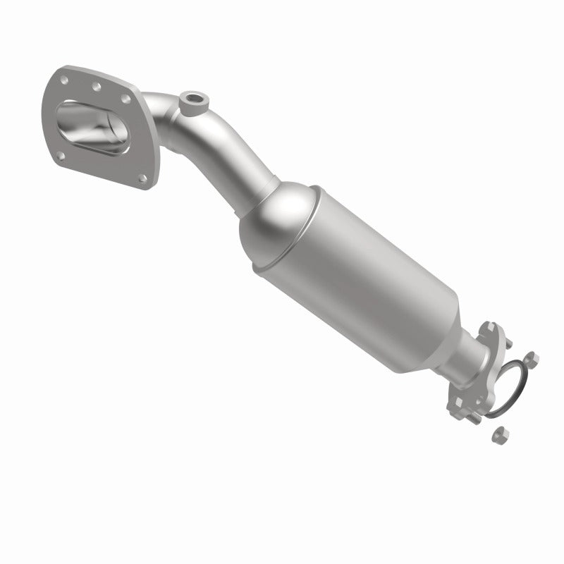 MagnaFlow Direct Fit Catalytic Converter 16-19 Toyota Tacoma 3.5L PS