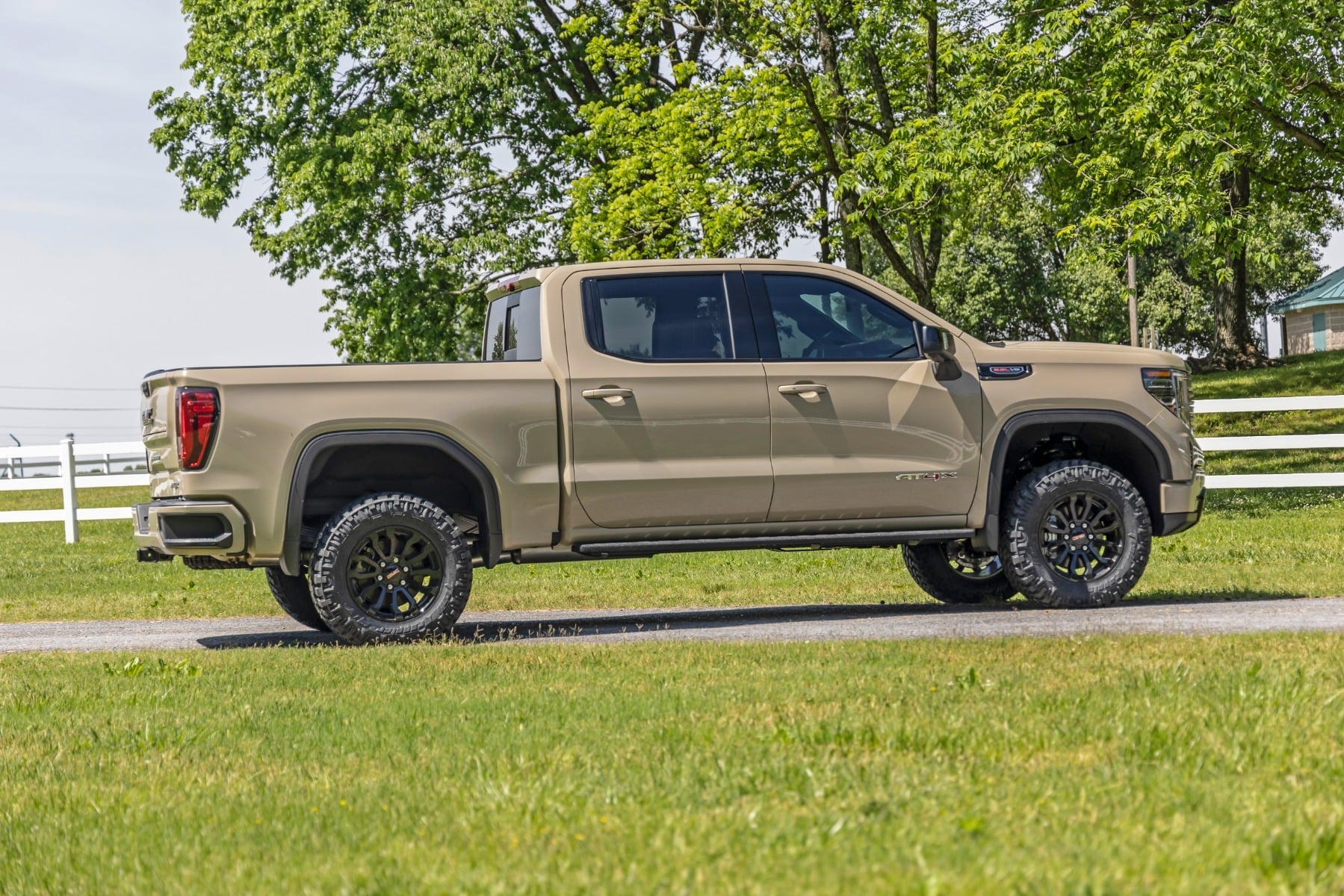 1.5 Inch Leveling Kit AT4X/ZR2 Silverado/Sierra 1500 (22-26) Rough Country