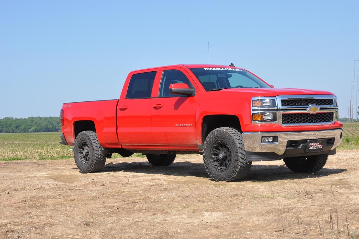 2.5 Inch Leveling Kit Stamped Steel Chevy/GMC Sierra 1500 (16-18)/Silverado 1500 (07-18) Rough Country