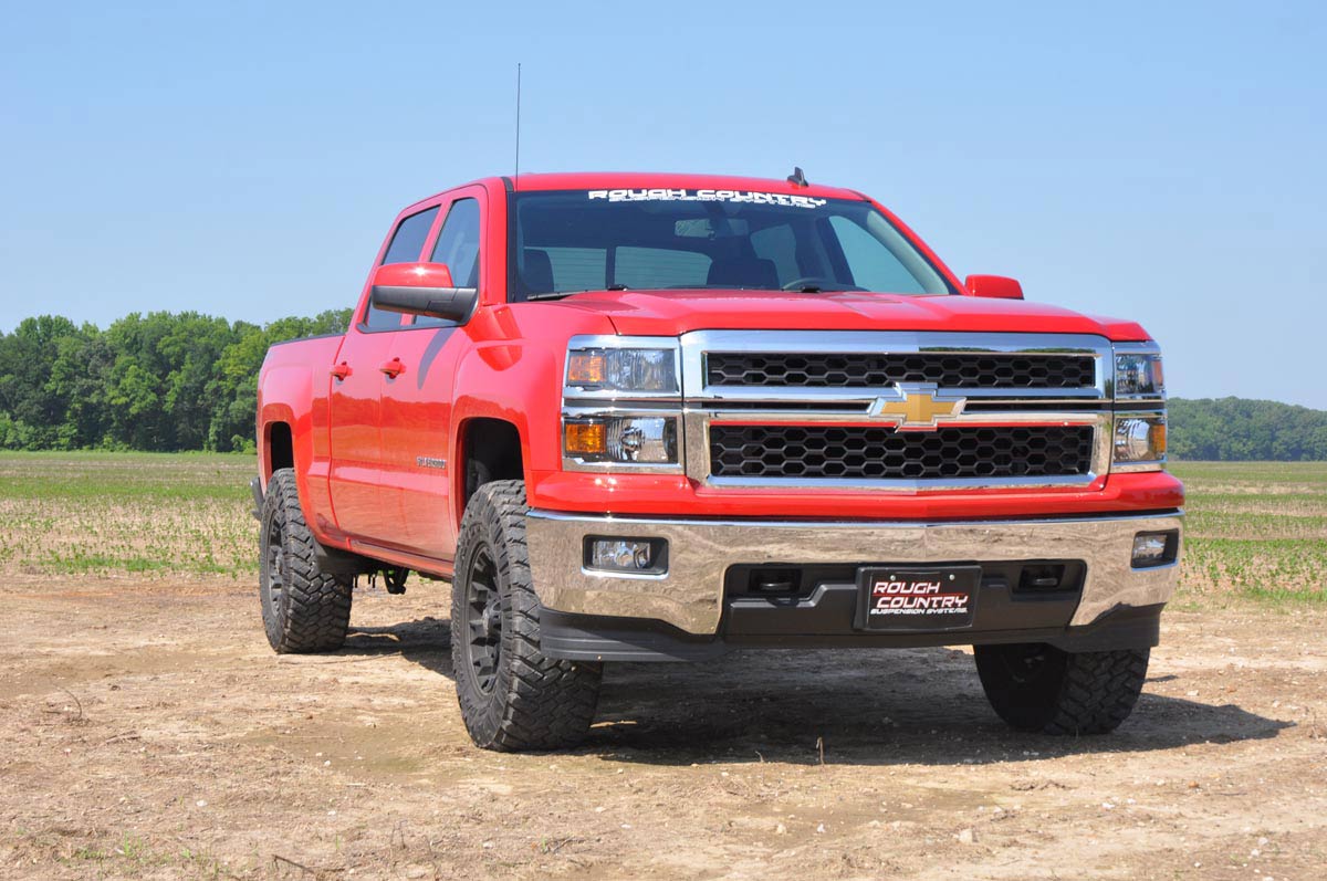 2.5 Inch Lift Kit Alu/Cast Steel N3 Strut Silverado/Sierra 1500 (07-18) Rough Country