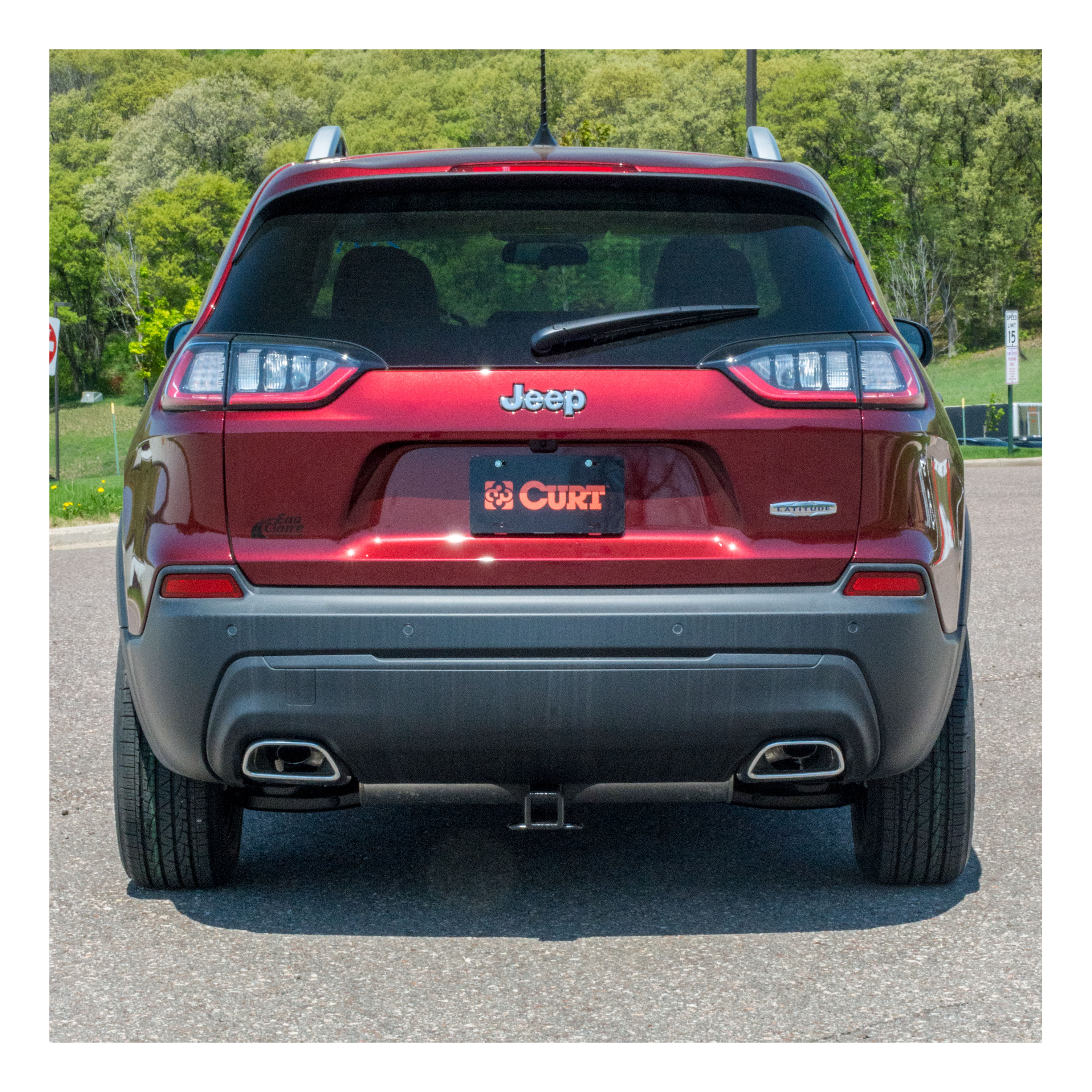 CURT Class 3 Trailer Hitch, 2-In Receiver, Concealed Main Body, Fits Select Jeep Cherokee KL Model 13395