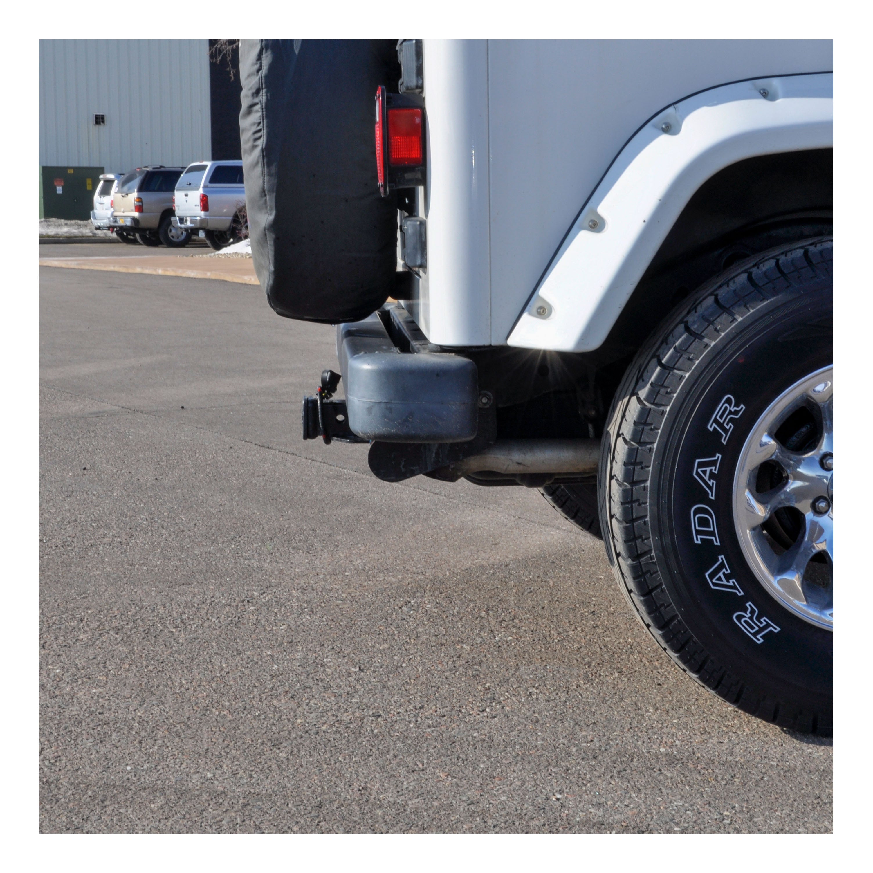 CURT Class 3 Trailer Hitch, 2-Inch Receiver, Round Tube Frame, Fits Select Jeep Wrangler TJ Model 13430