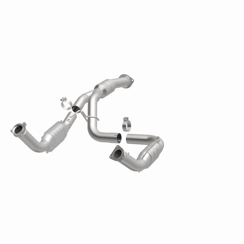 MagnaFlow Direct Fit Catalytic Converter 11-13 Chev Silverado 2500 HD/3500 HD 6.0L