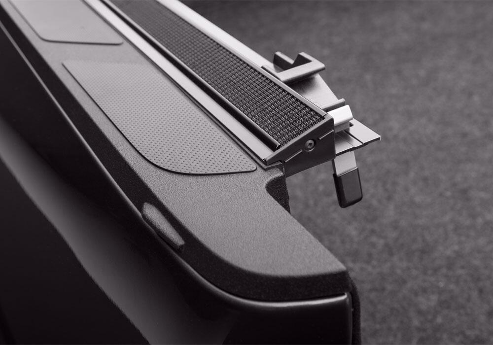 Pro X15 Tonneau Cover Black 2022-2026 Toyota Tundra 5 Foot 7 Inch Bed without Deck Rail System Truxedo
