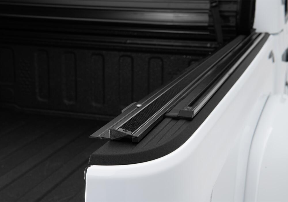 Sentry CT Tonneau Cover Black 2020-2027 Jeep Gladiator with or without Trail Rail System Truxedo
