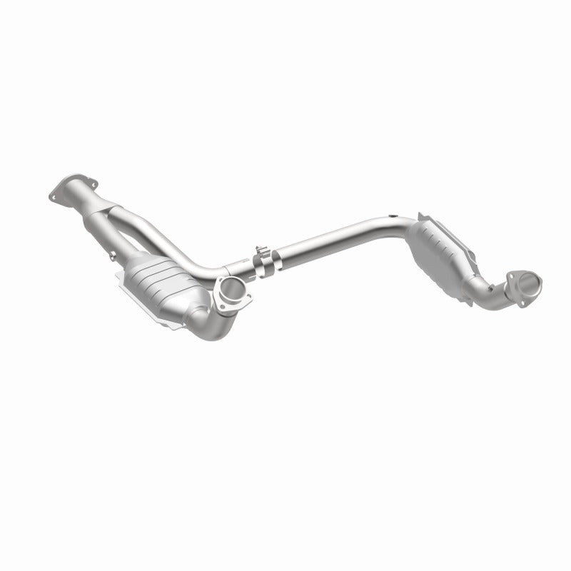 MagnaFlow Direct Fit Catalytic Converter 00-01Tahoe/Yukon V8 5.7L