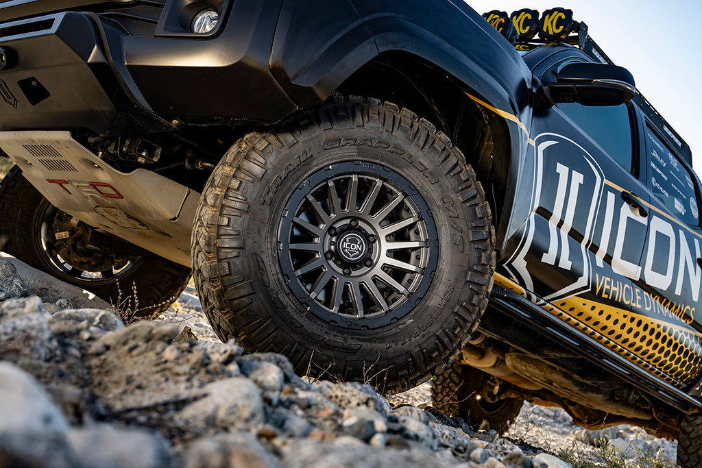 17 Inch Recon Pro Halo Rock Ring Kit Black, ICON Alloys