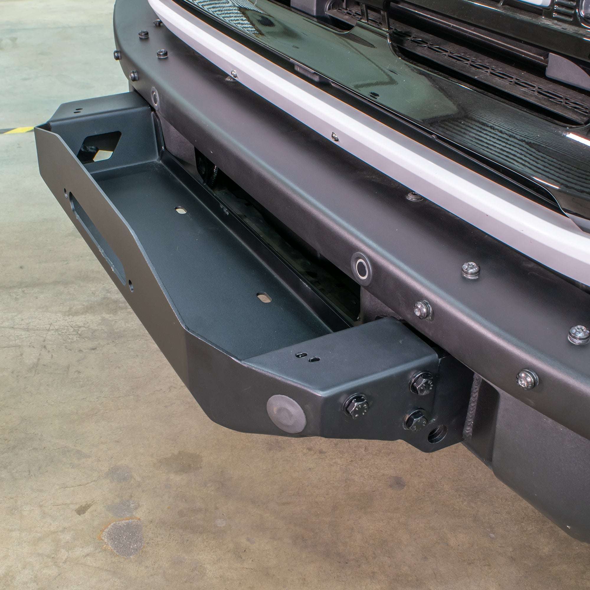 OEM Modular Bumper and Raptor Winch Plate for Ford Bronco