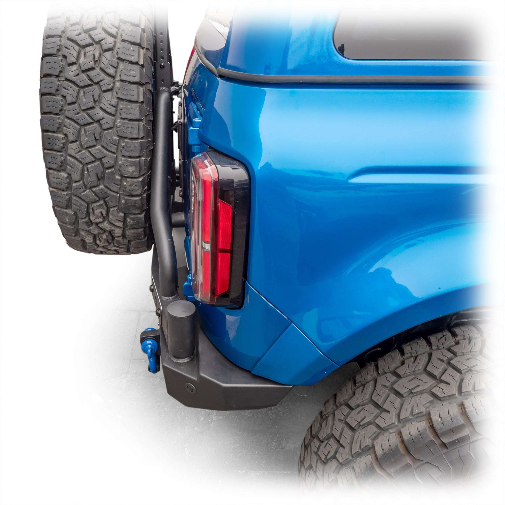 Swing-Out Tire Carrier with Lights for Ford Bronco