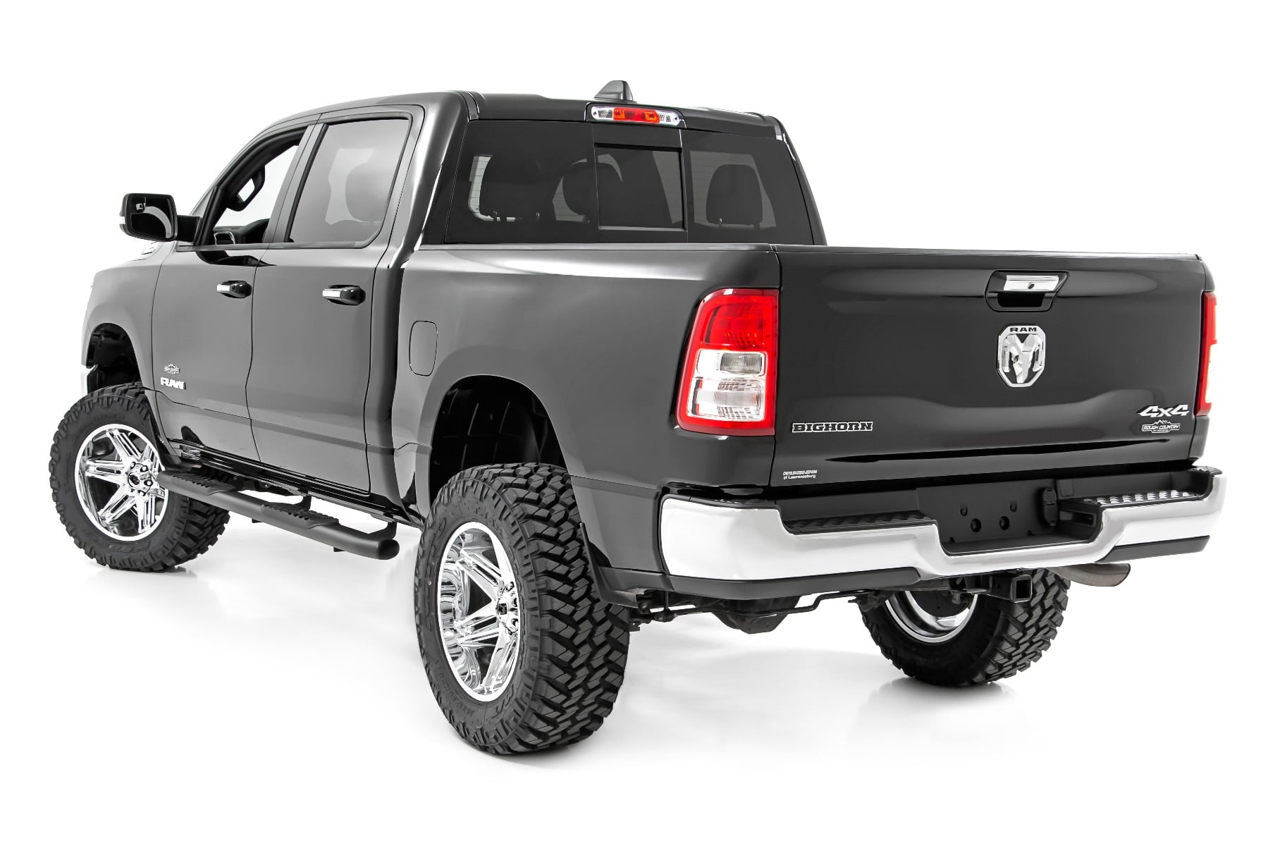 Oval Nerf Step Crew Cab Black Ram 1500 (19-26)/1500 TRX (21-24) Rough Country