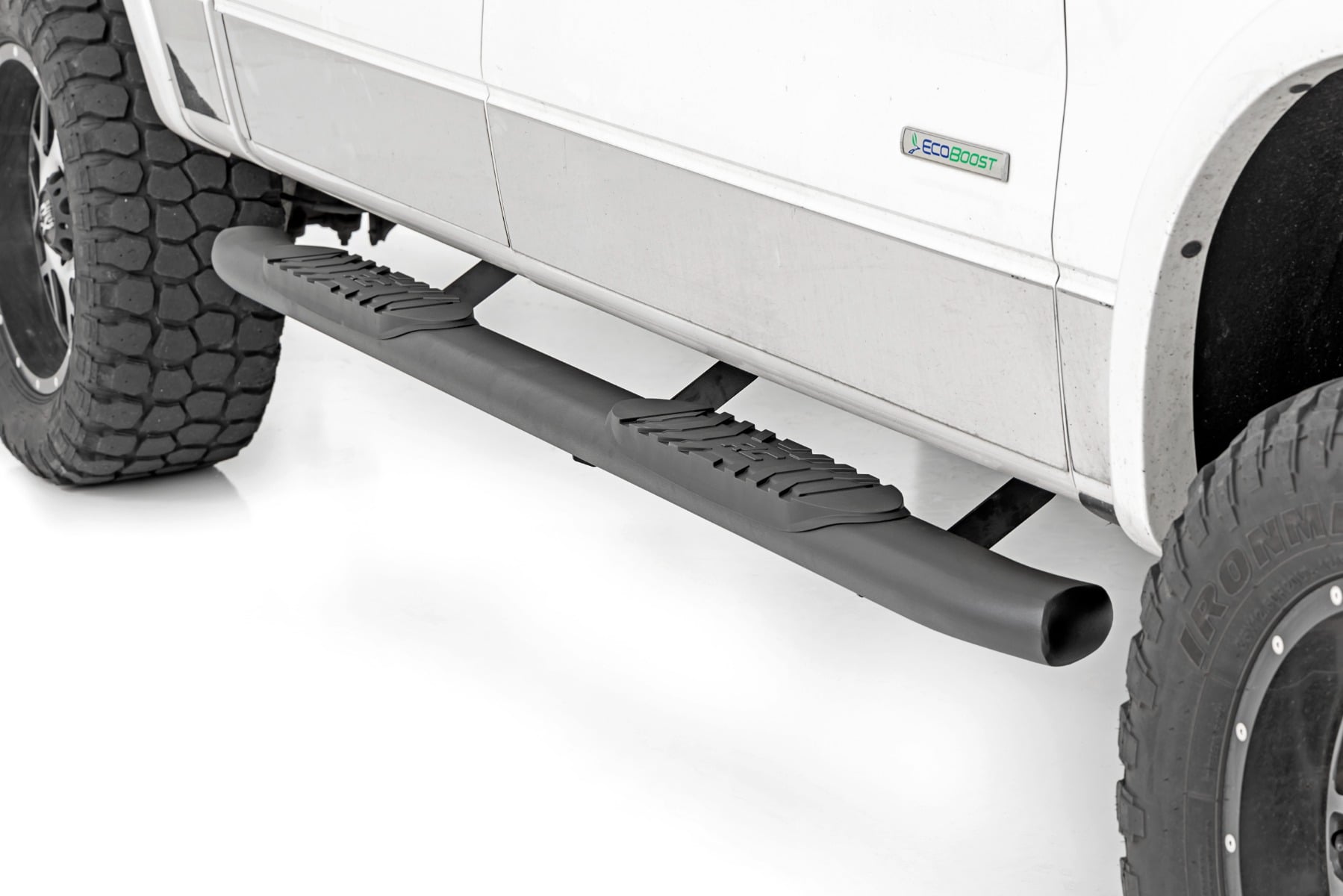 Oval Nerf Step Crew Cab Black Ford F-150 2WD/4WD (2009-2014) Rough Country