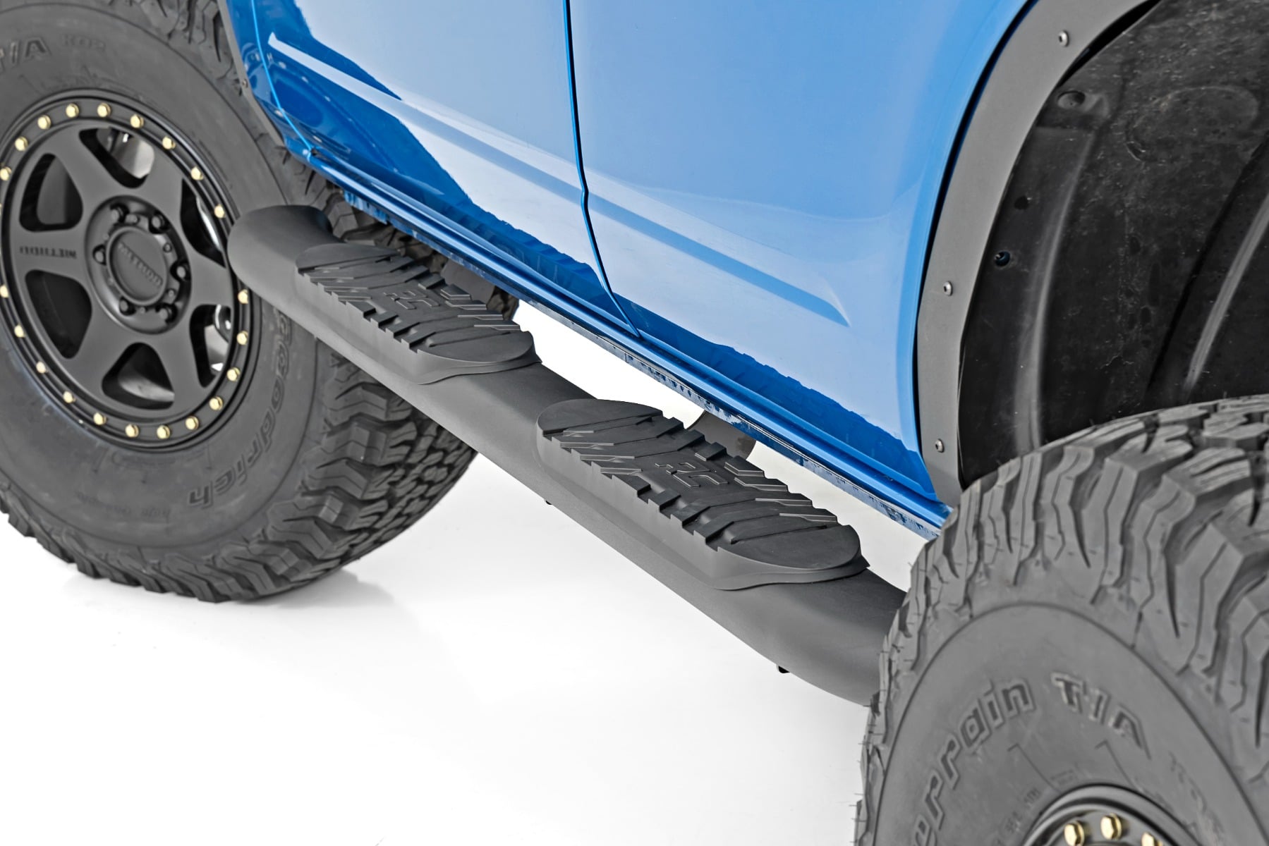 Oval Nerf Step 4-Door Black Ford Bronco 4WD (2021-2025) Rough Country