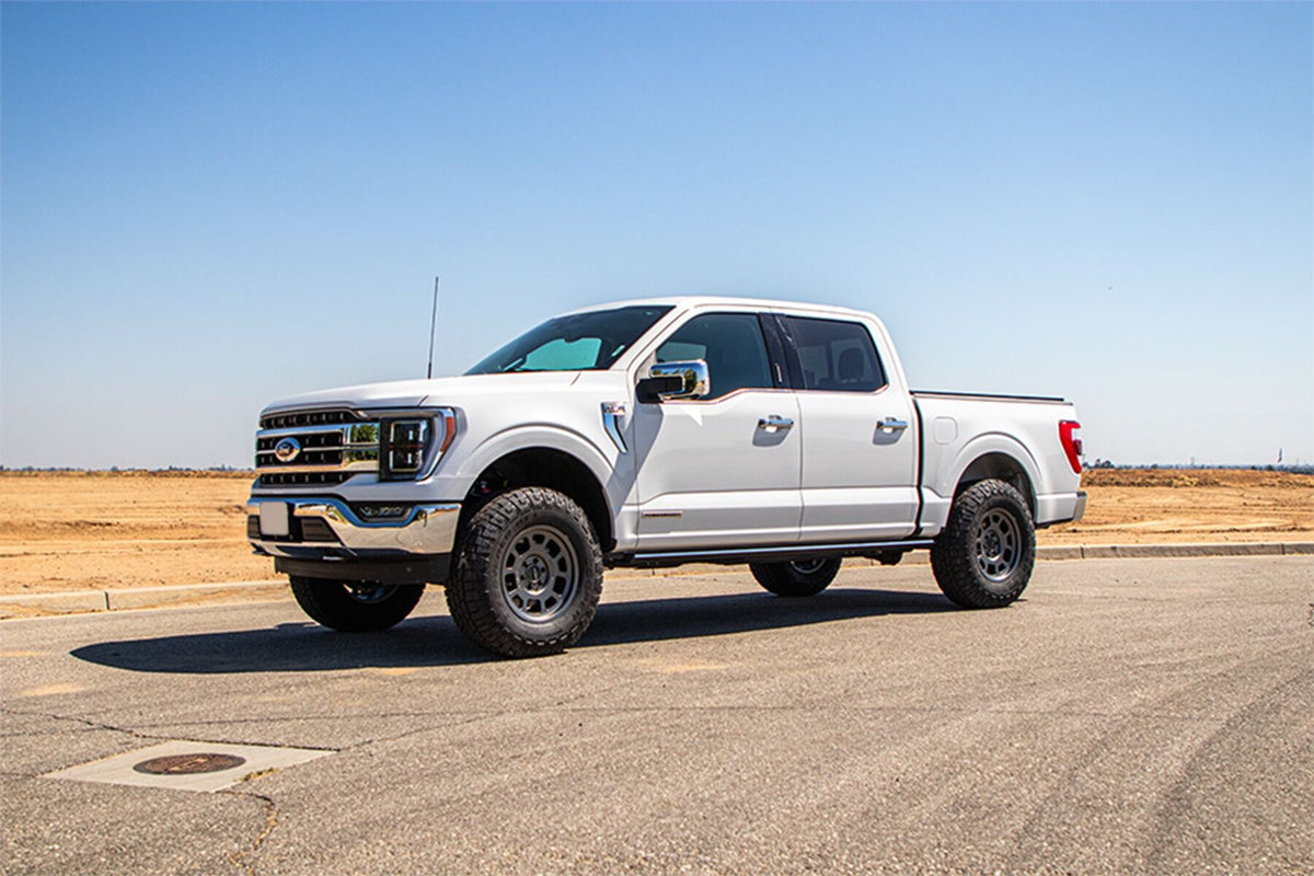 2.5-Inch Performance Leveling Kit with Elka 2.0 Ifp shocks for 2021-2023 Ford F-150 4WD Cognito