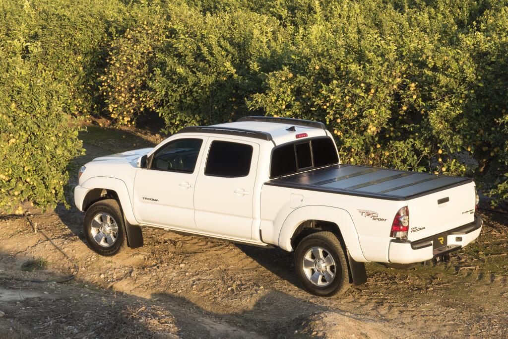 BAKFlip G2 Hard Folding Truck Bed Cover 2004-2015 Nissan Titan BAK