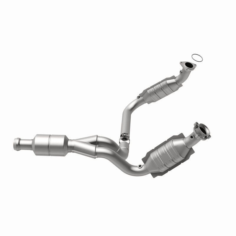 MagnaFlow Direct Fit Catalytic Converter 10-13 GMC Sierra 1500 V6 4.3L