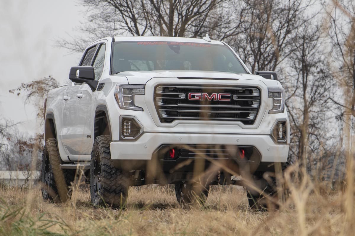 4 Inch Suspension Lift Kit Strut Spacers & V2 Shocks 19 Silverado/Sierra 1500 Trailboss/AT4 4WD Rough Country