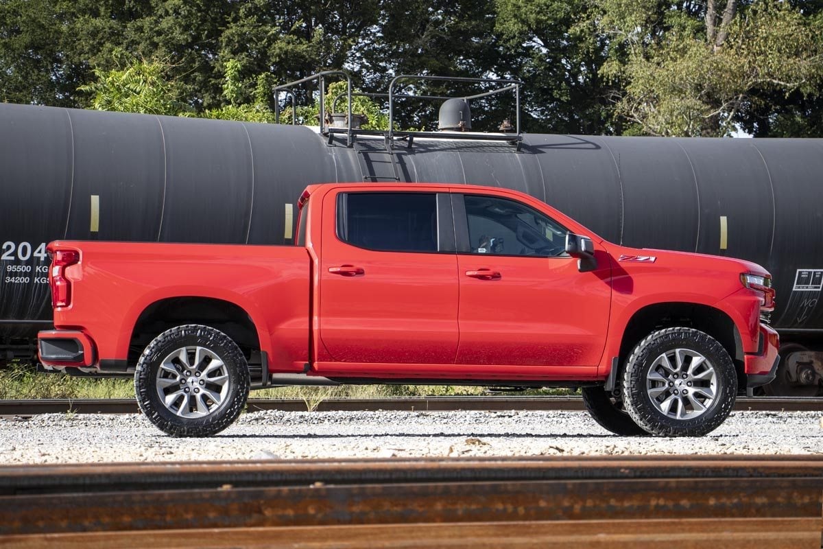3.5 Inch Lift Kit Vertex Rear Mono Leaf Red Chevy Silverado 1500 (22-24) Rough Country