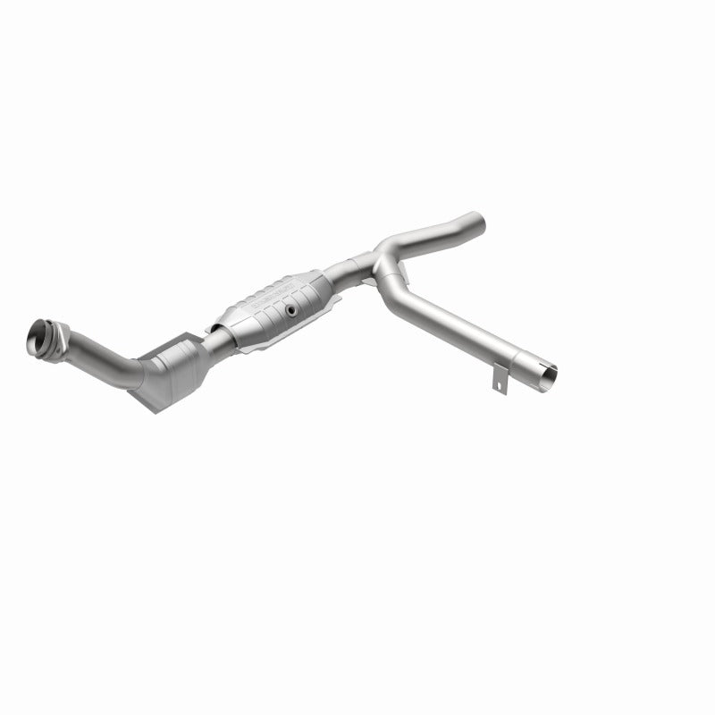 MagnaFlow Direct Fit Catalytic Converter 00-01 Ford F-150 4.6L 2wd