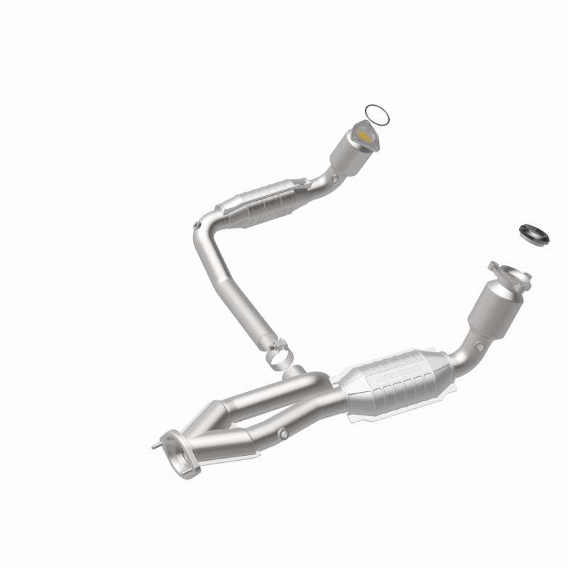 MagnaFlow DF Cat Conv Chevy/GMC Avalanche/Sierra/Silverado/Suburban/Yukon XL 1500 / Tahoe/Yukon 5.3L