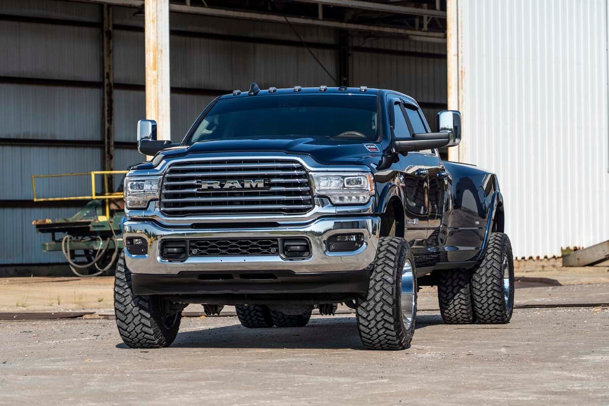 5 Inch Lift Kit DRW OE Rear Air Ram 3500 4WD (2020-2024) Rough Country