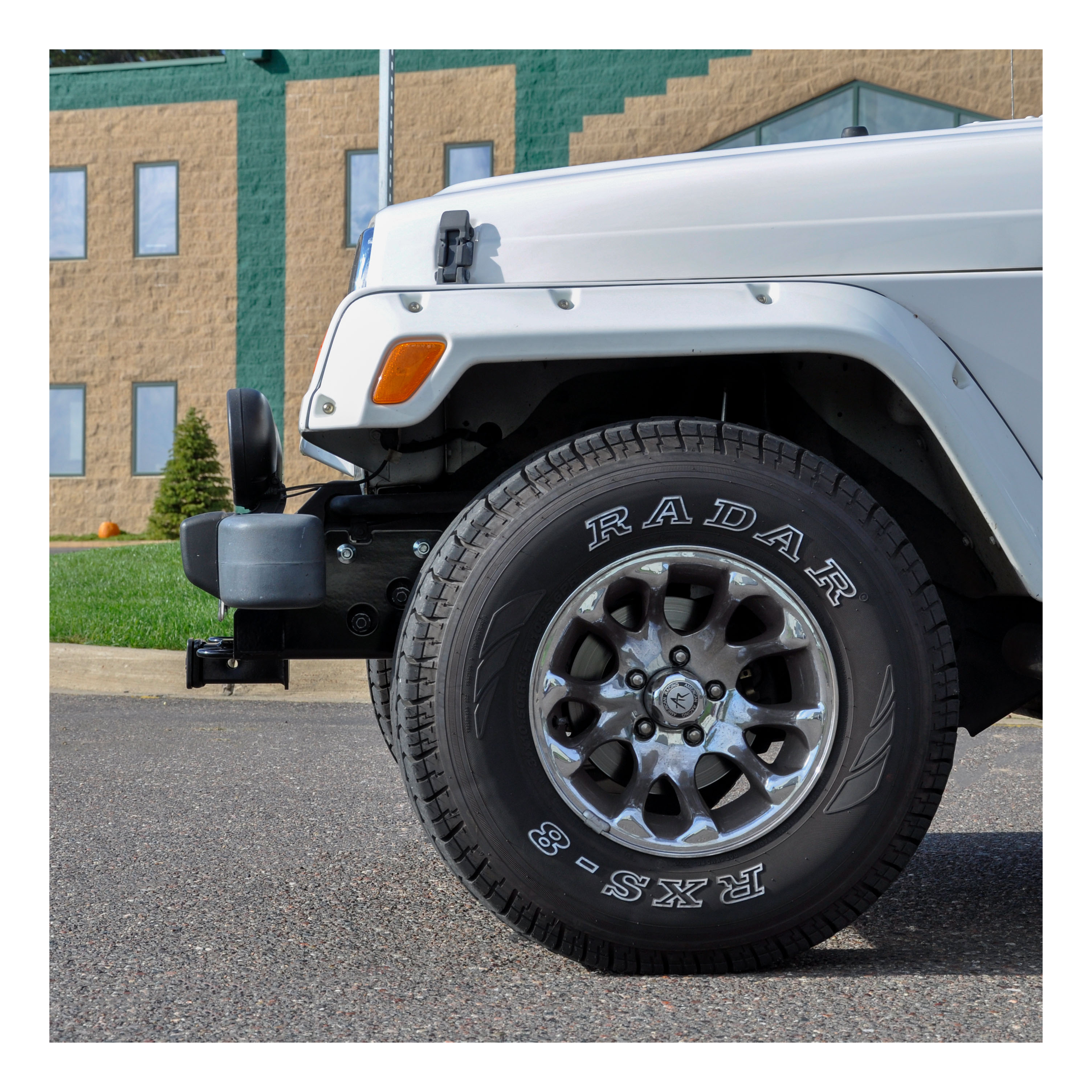 CURT 2-Inch Front Receiver Hitch, Select Jeep Wrangler TJ, Drilling Required Model 31028