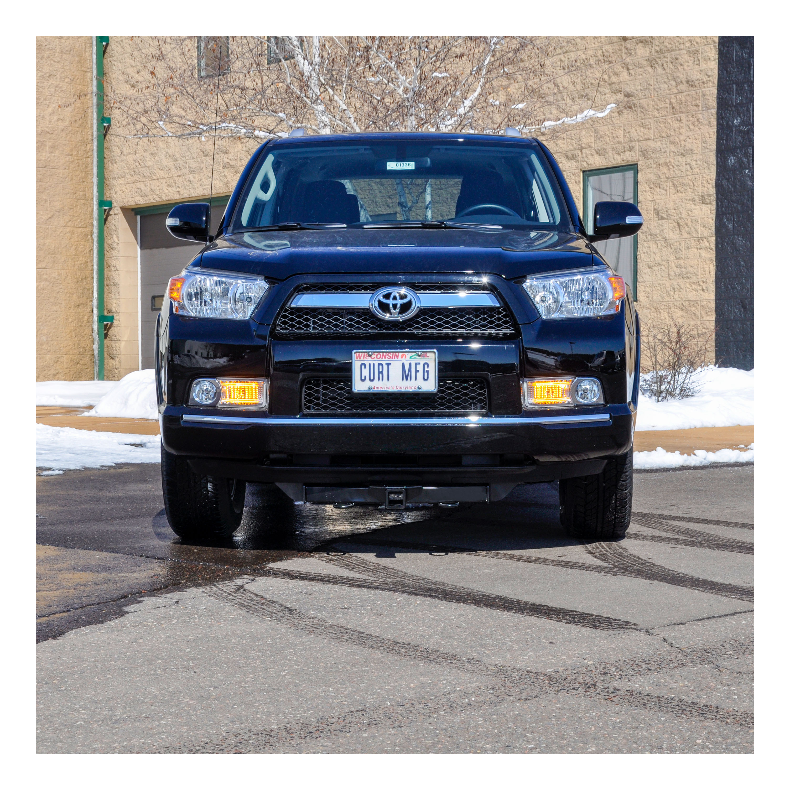 CURT 2-Inch Front Receiver Hitch, Select Toyota 4Runner Model 31054
