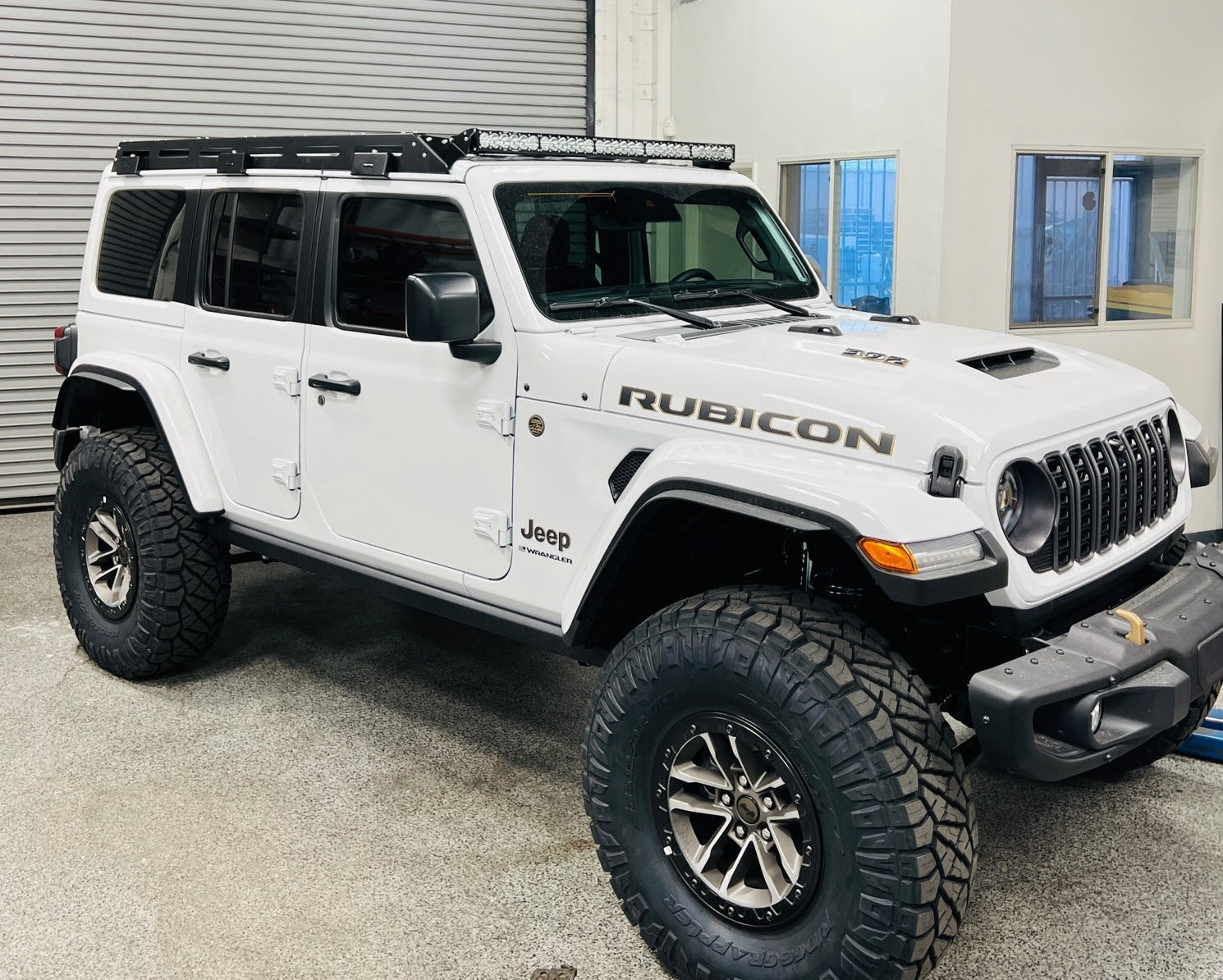 3.5 INCH HEAVY DUTY GAS AND 392 JEEP WRANGLER JL JLU LIFT KIT ENFORCER SUSPENSION SYSTEMS HD