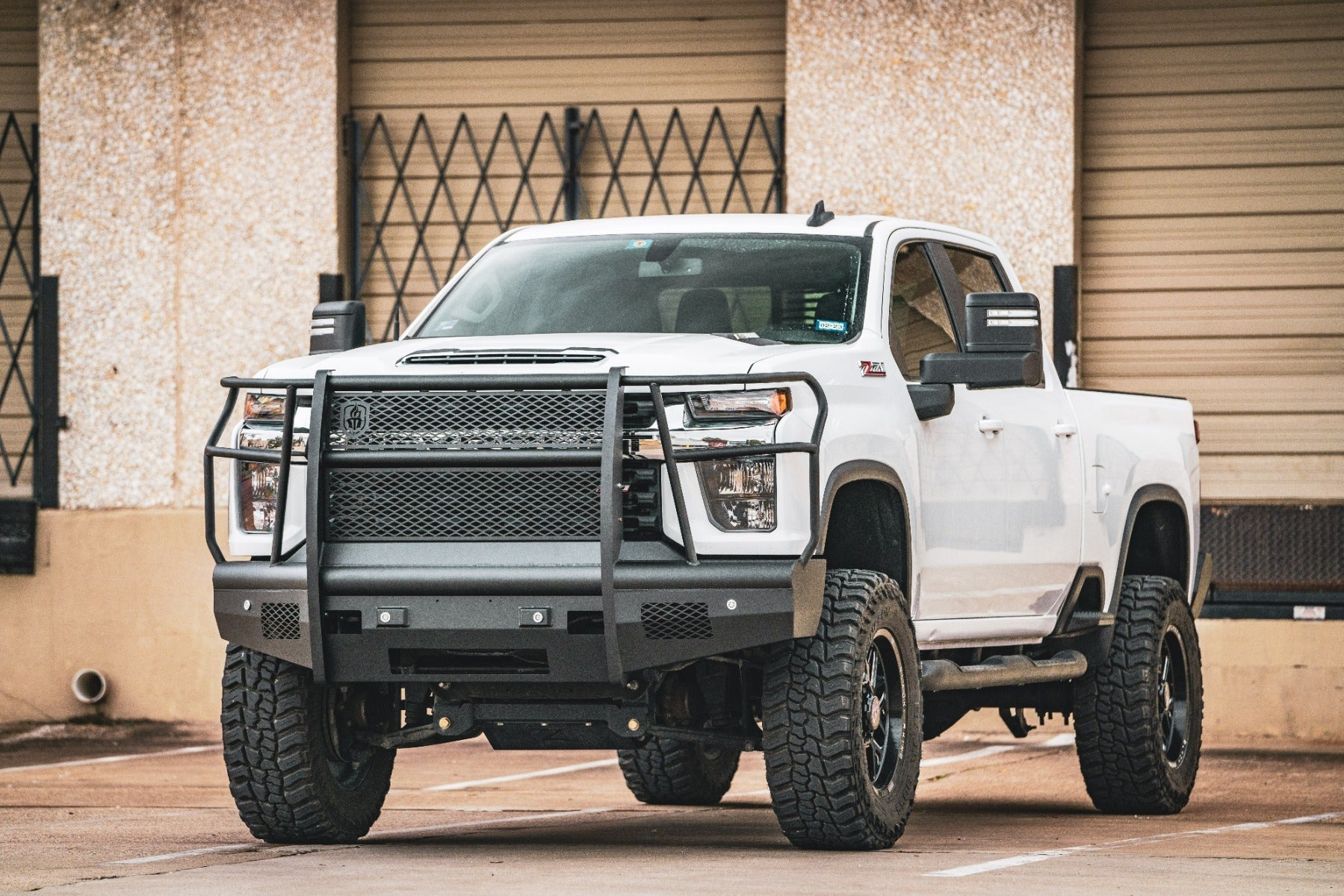 Vaquero Front Non-Winch Bumper Full Guard - Texture Black 2020-2023 Chevrolet 2500 3500