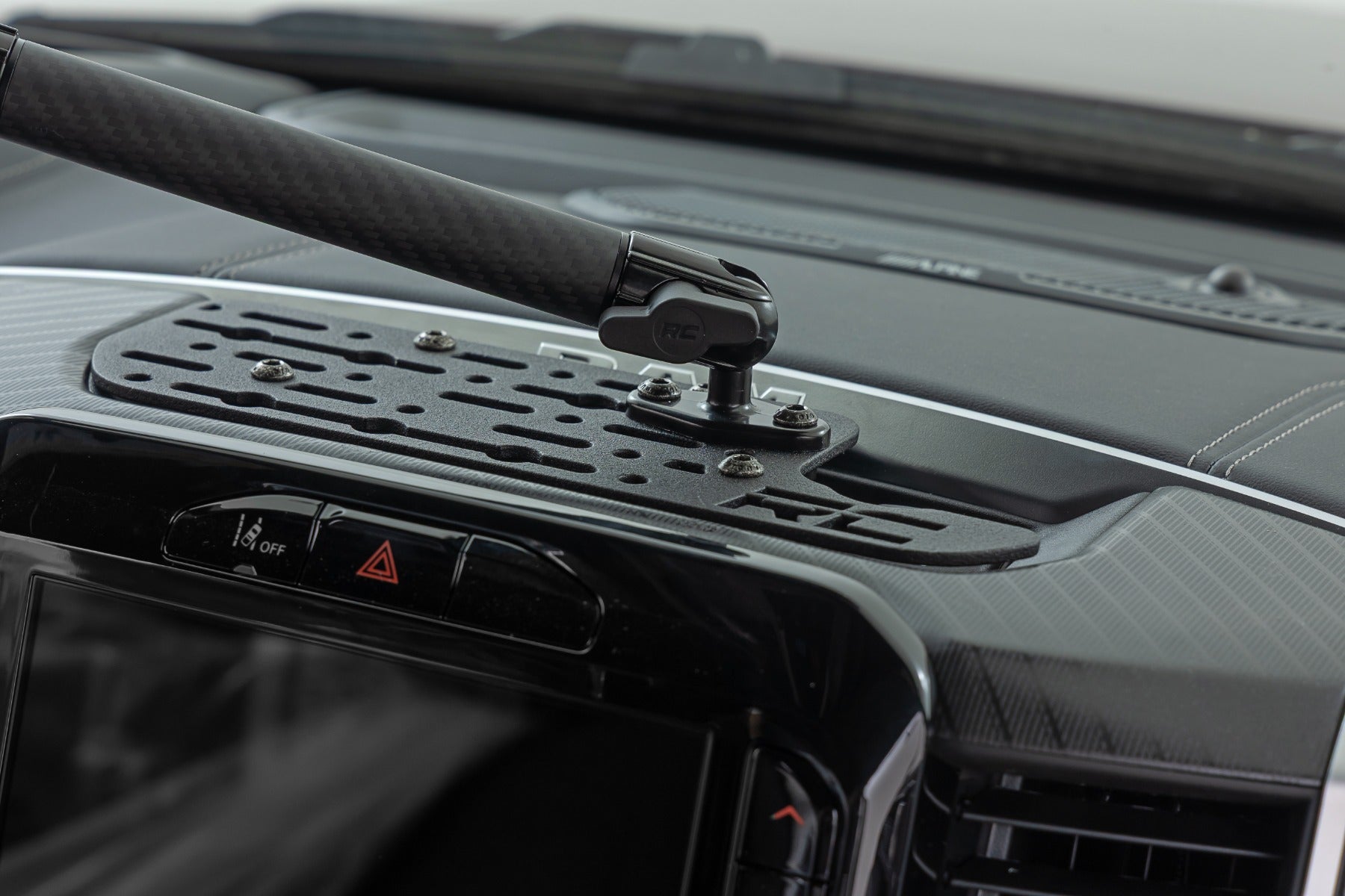 Dash Mount 10 Inch Non-Mag Safe Mount Kit 10in Screen Ram 1500 (19-26) Rough Country