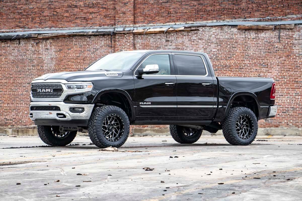 5 Inch RAM Suspension Lift Kit w/V2 Shocks 19-Up RAM 1500 4WD Air Ride Rough Country