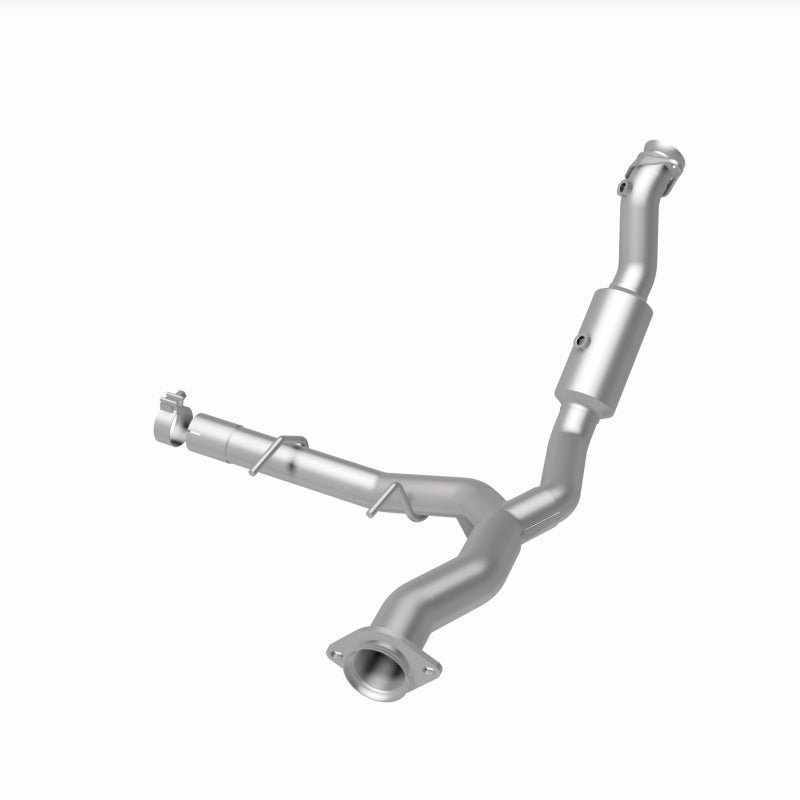 MagnaFlow Direct Fit Catalytic Converter 15-17 Ford Expedition V6 3.5 OEM Underbody