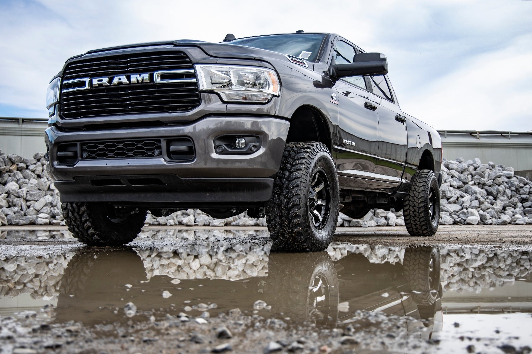 2.5 Inch Leveling Kit RR Leaf M1 Ram 2500 (14-26)/3500 (13-26) Rough Country