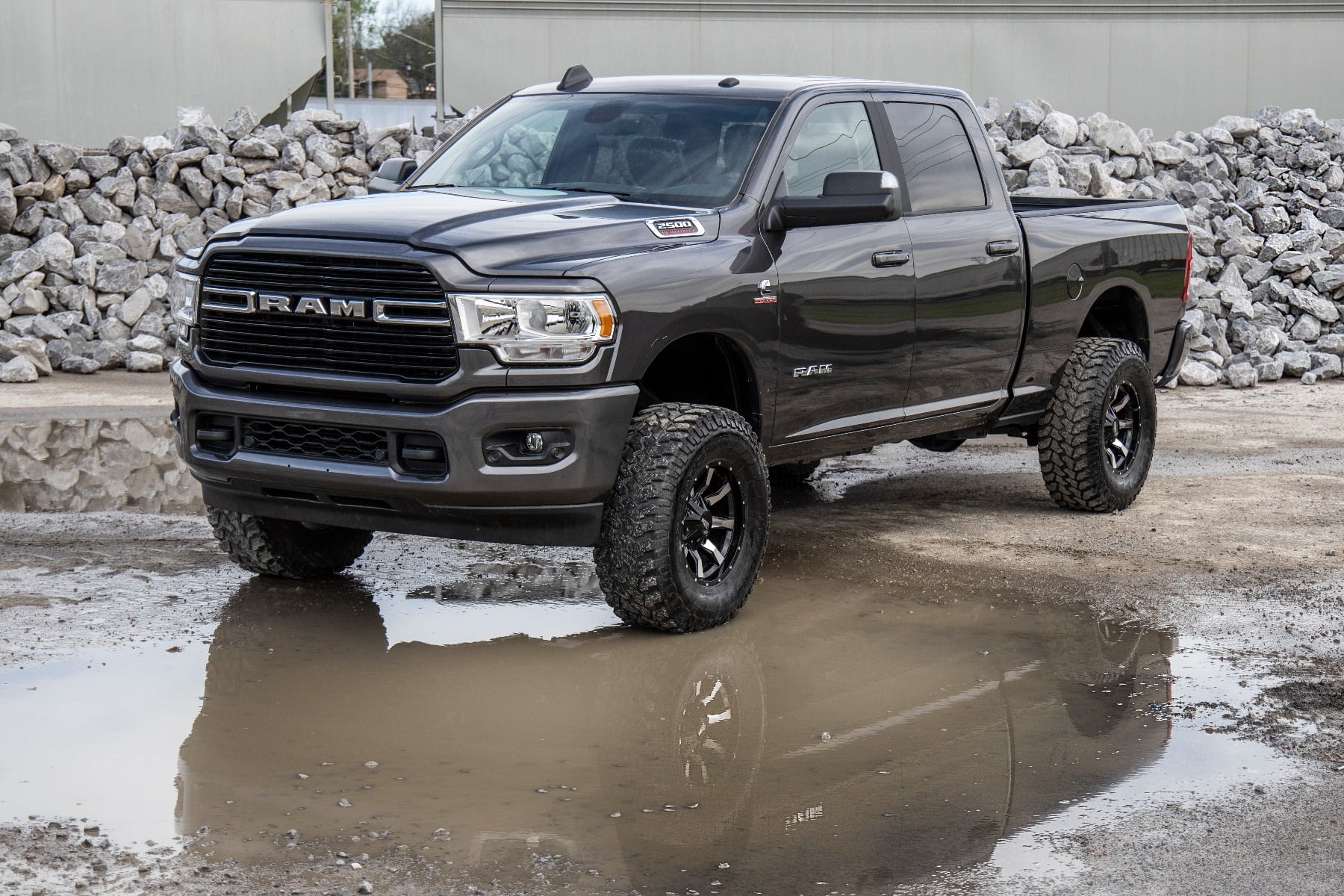 2.5 Inch Leveling Kit RR Leaf V2 Ram 2500 (14-26)/3500 (13-26) Rough Country