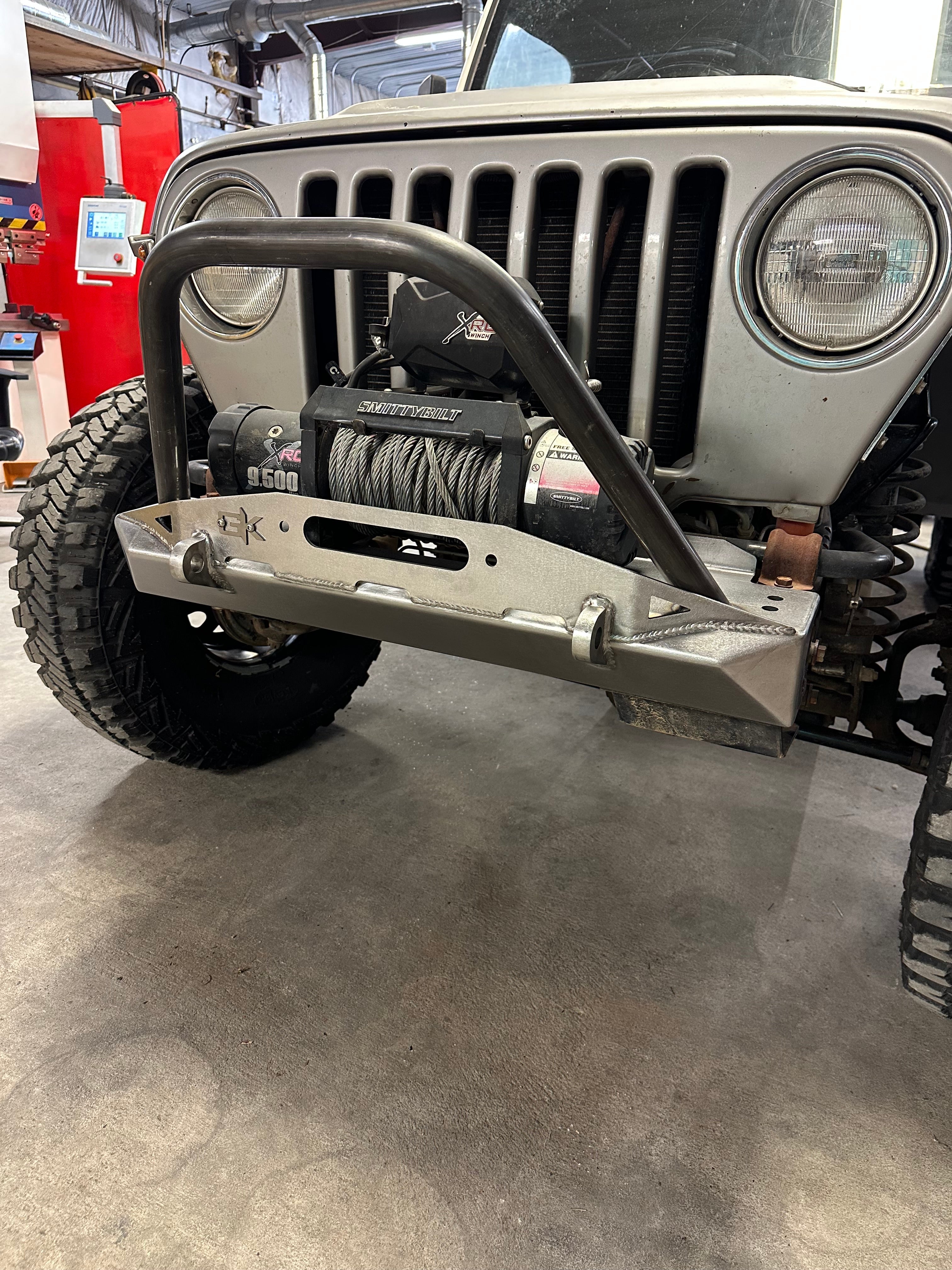 Front Diamond Series Stubby Bumper for Jeep TJ Wrangler (97-06)