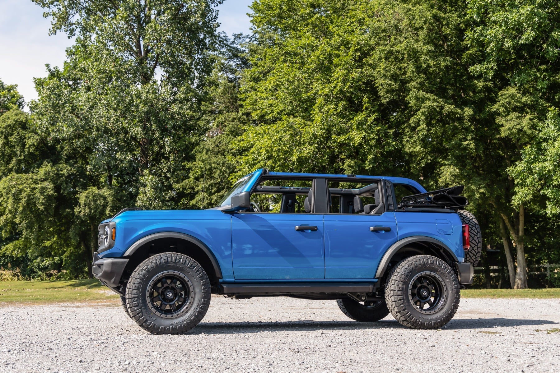 2 Inch Lift Kit Ford Bronco 4WD (2021-2025) Rough Country