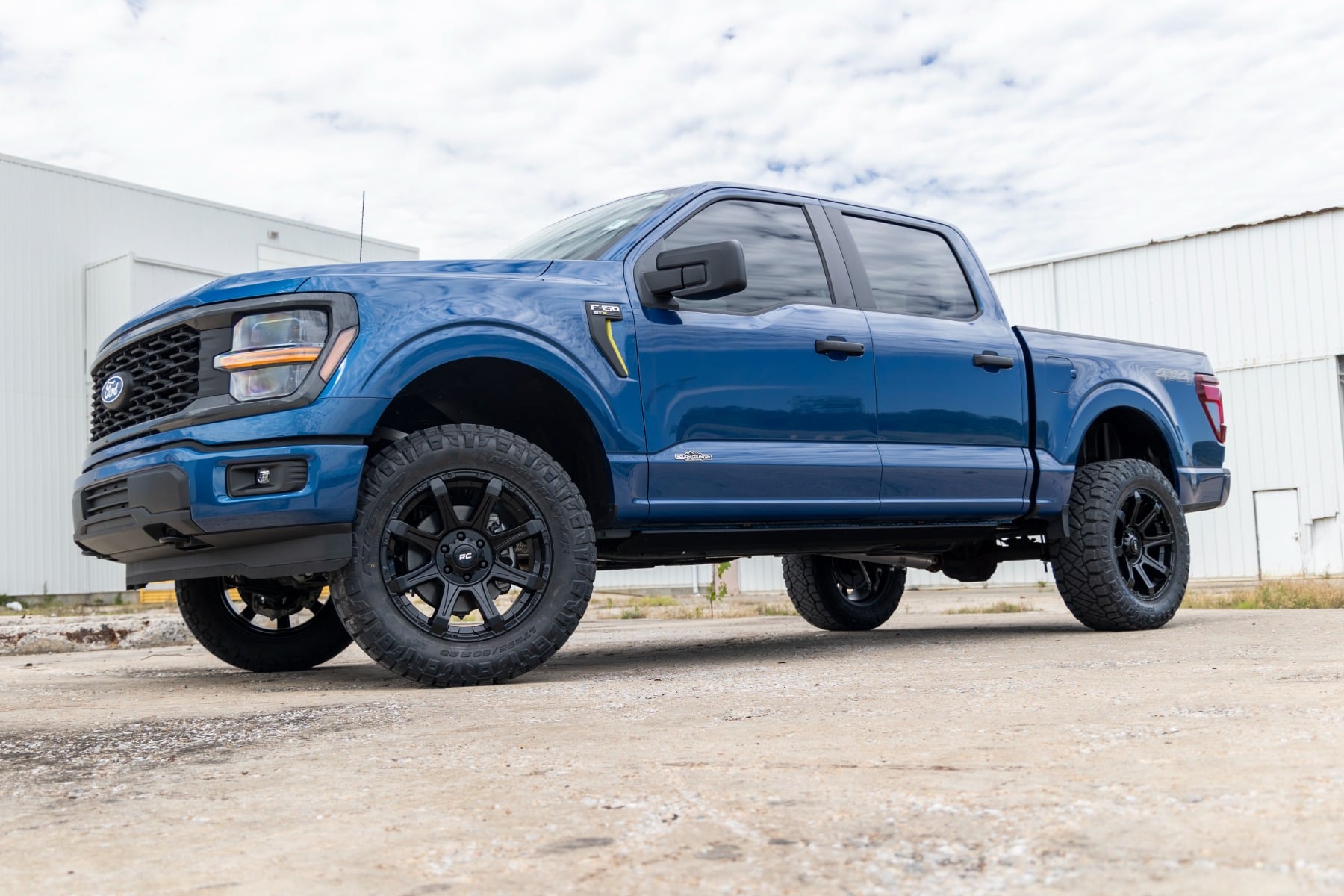 3 Inch Lift Kit Fabbed UCA Vertex Ford F-150 4WD (2021-2026) Rough Country
