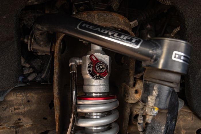 6 Inch MAX3.3 Suspension System Silverado/Sierra 1500 2025 With Falcon 3.3 Shocks ReadyLIFT