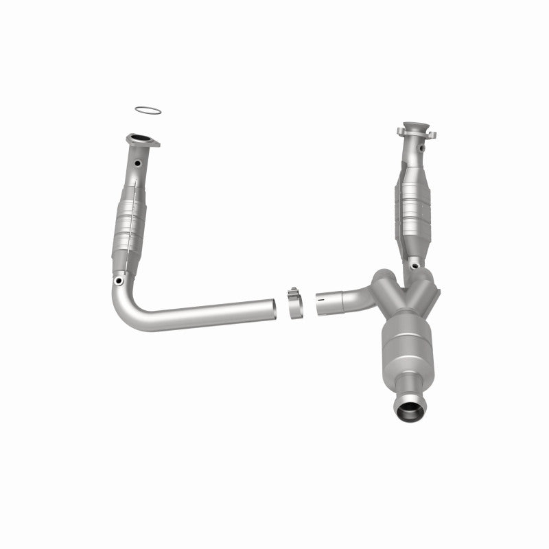 MagnaFlow Direct Fit Catalytic Converter 10-13 GMC Sierra 1500 V6 4.3L