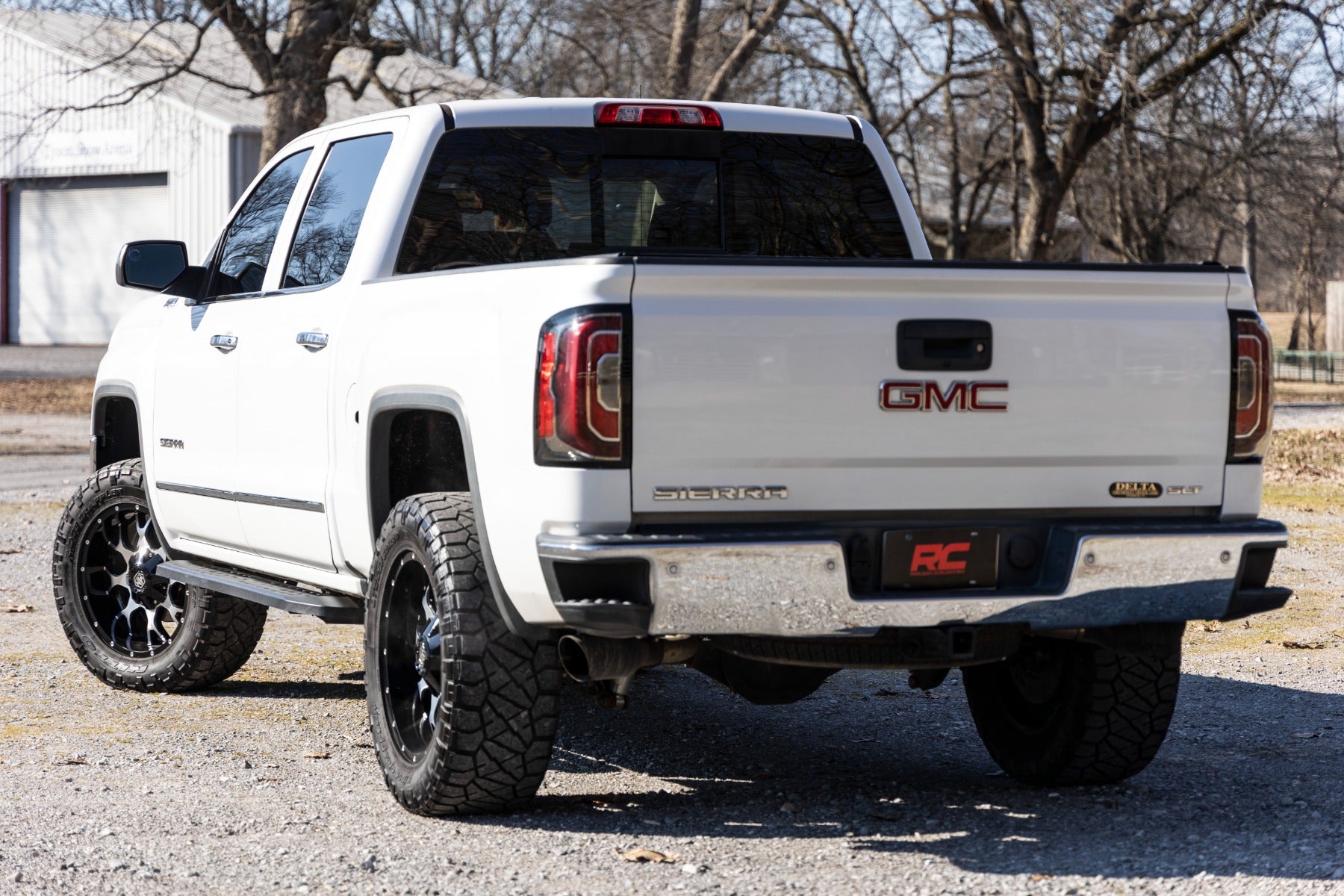 RPT2 Running Boards Crew Cab Silverado/Sierra 1500/2500HD/3500HD (07-18 & Classic) Rough Country
