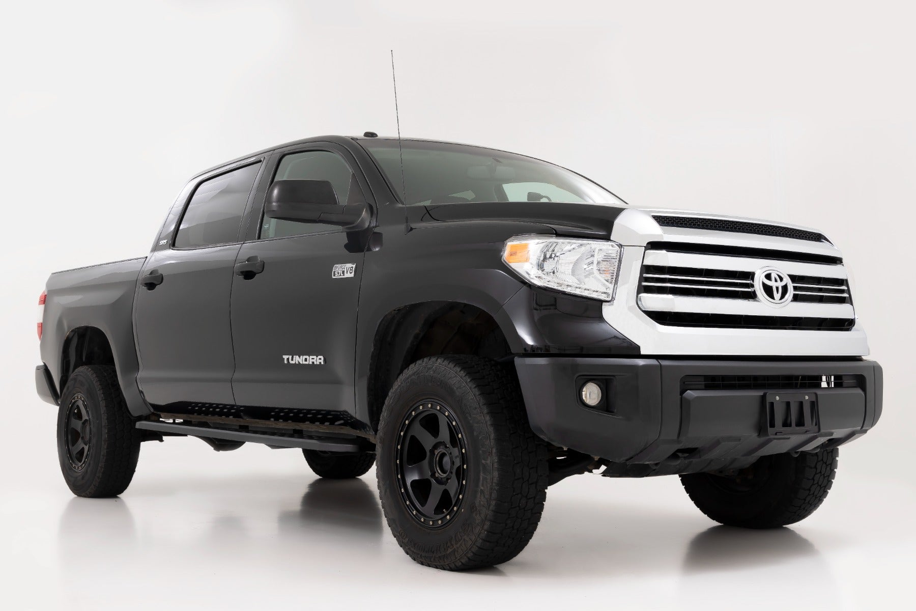 RPT2 Running Board Crew Cab Black Toyota Tundra 2WD/4WD (2007-2021) Rough Country
