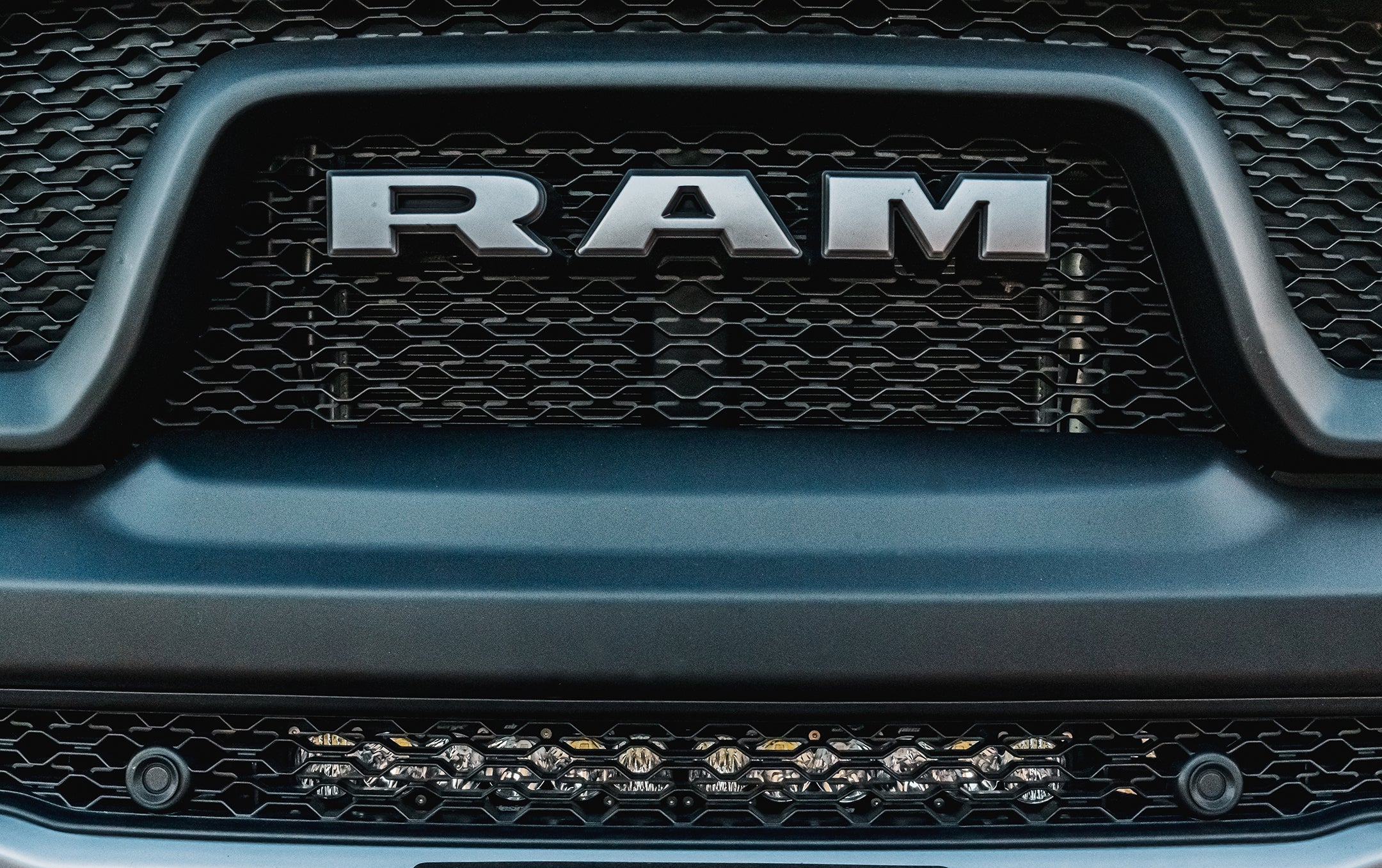Ram Rebel 1500 19-On Bumper 20 Inch OnX6+ Kit Baja Designs
