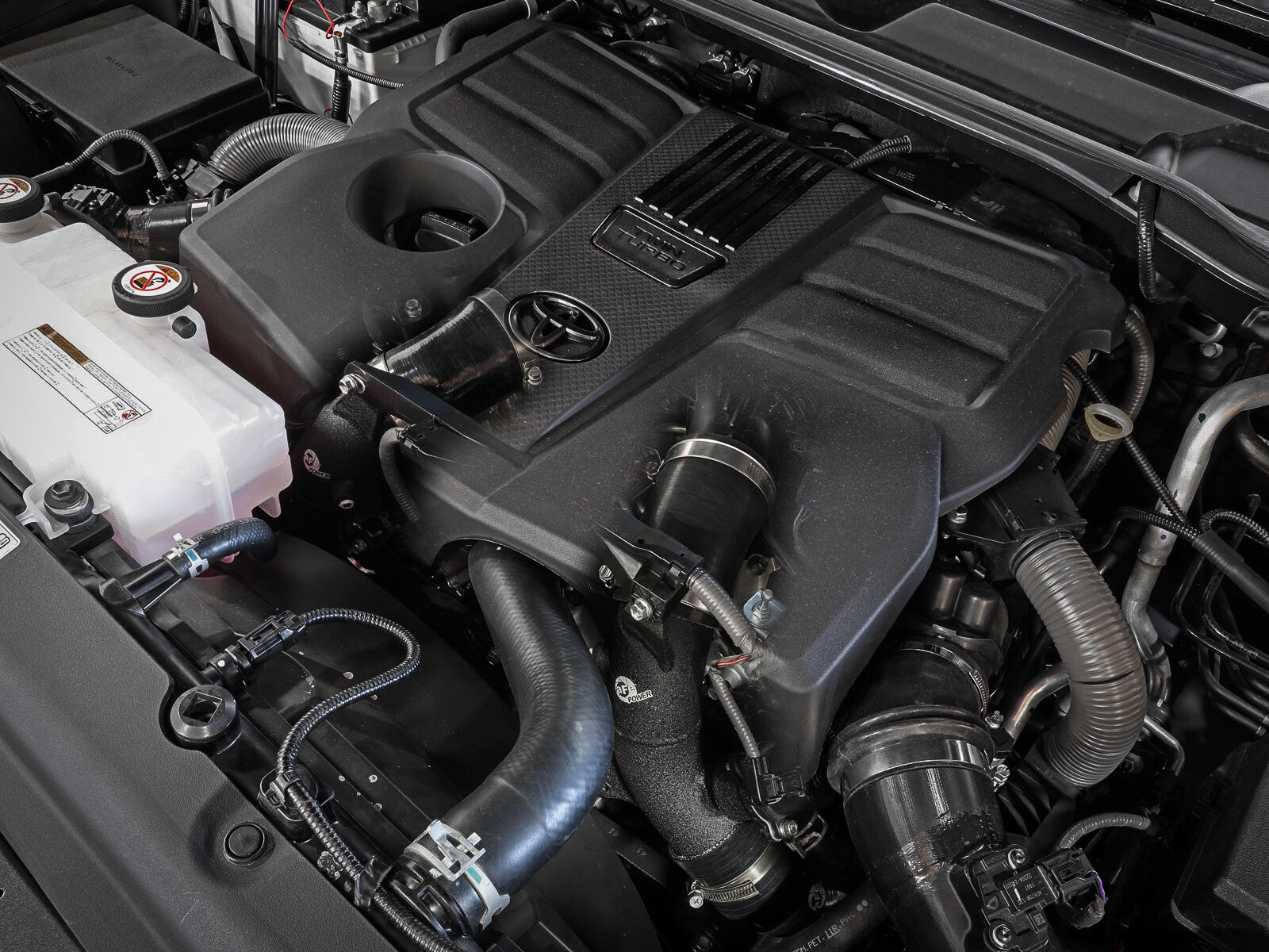 BladeRunner 2-1/2 Inch Aluminum Hot Charge Pipe Black Toyota Tundra 22-26 V6-3.4L (tt) aFe Power